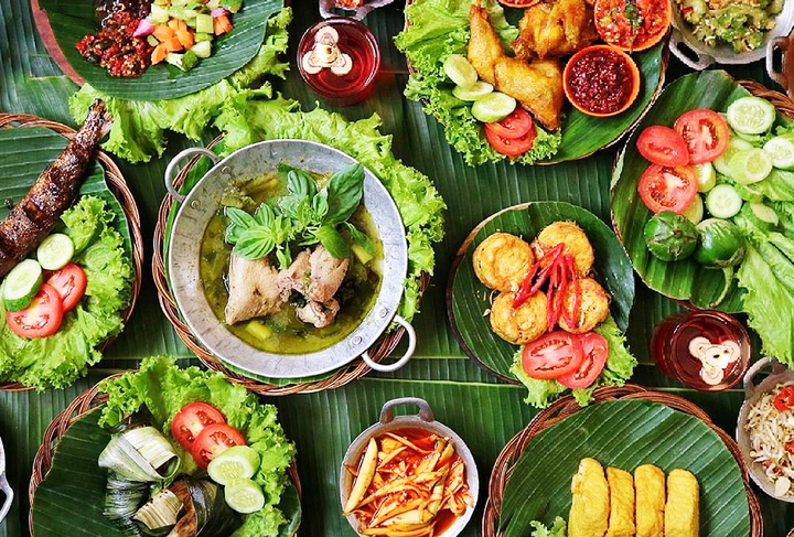 Nasi Rames Paling Laris di Bandung Buat Buka Puasa