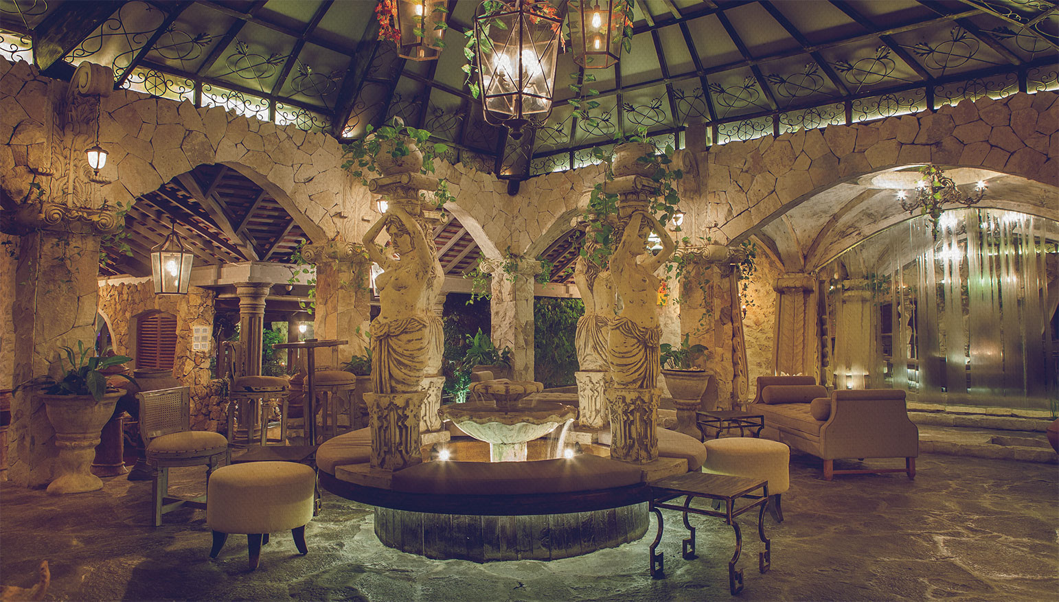 Slippery Stone 9 Bali Resto Unik