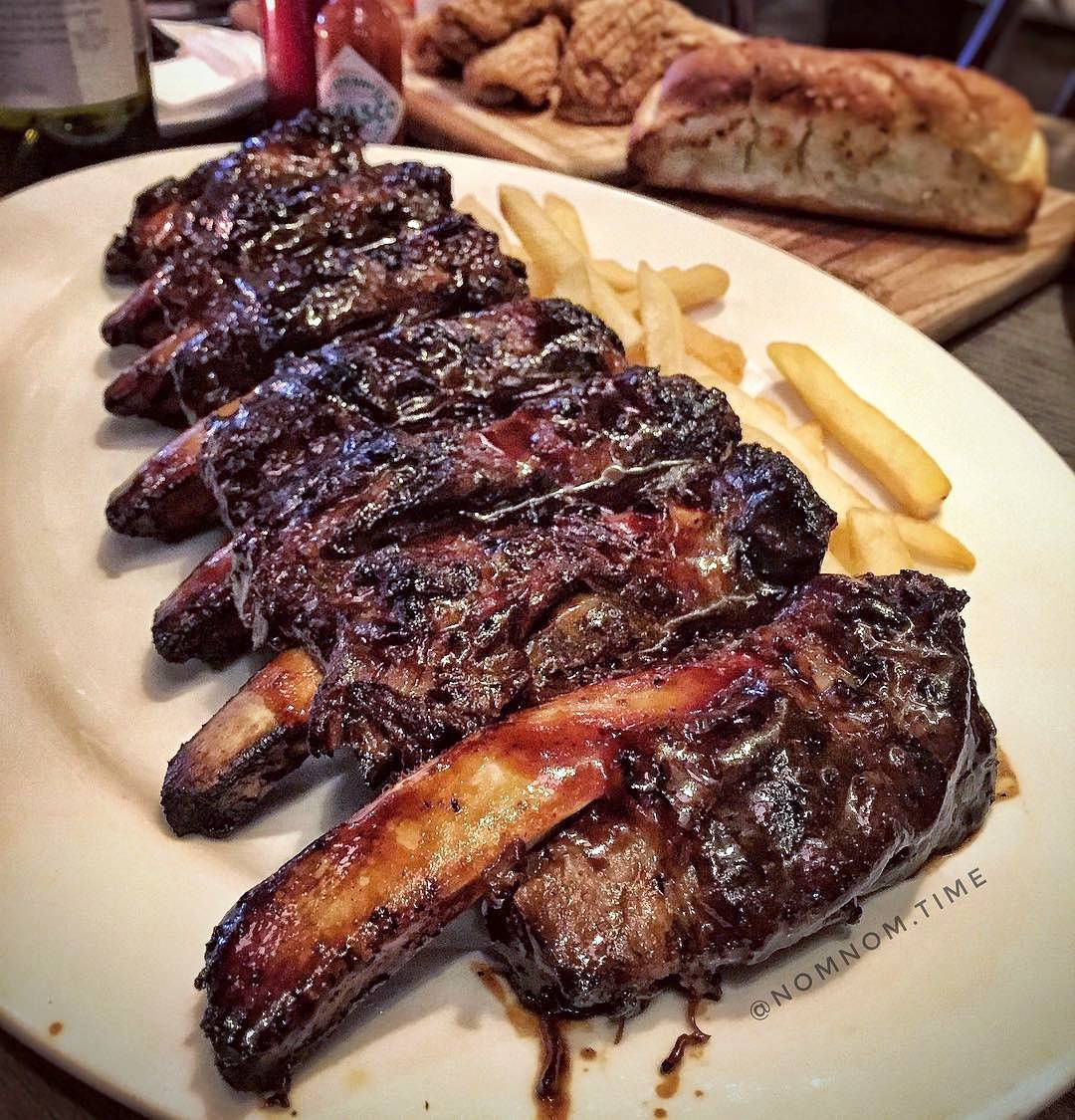 Hurricane's Grill Pesta daging