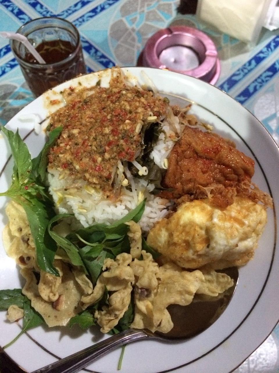 Nasi Pecel Bu Djoyo Nasi Pecel Yang Bikin Mata Melirik Ketika Mudik