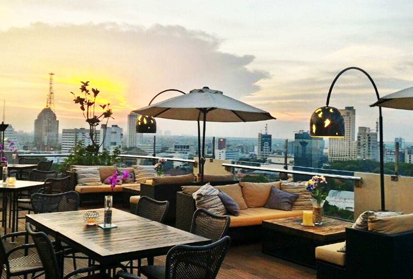 8 Restoran Dengan View Outdoor Paling Seru Di Surabaya