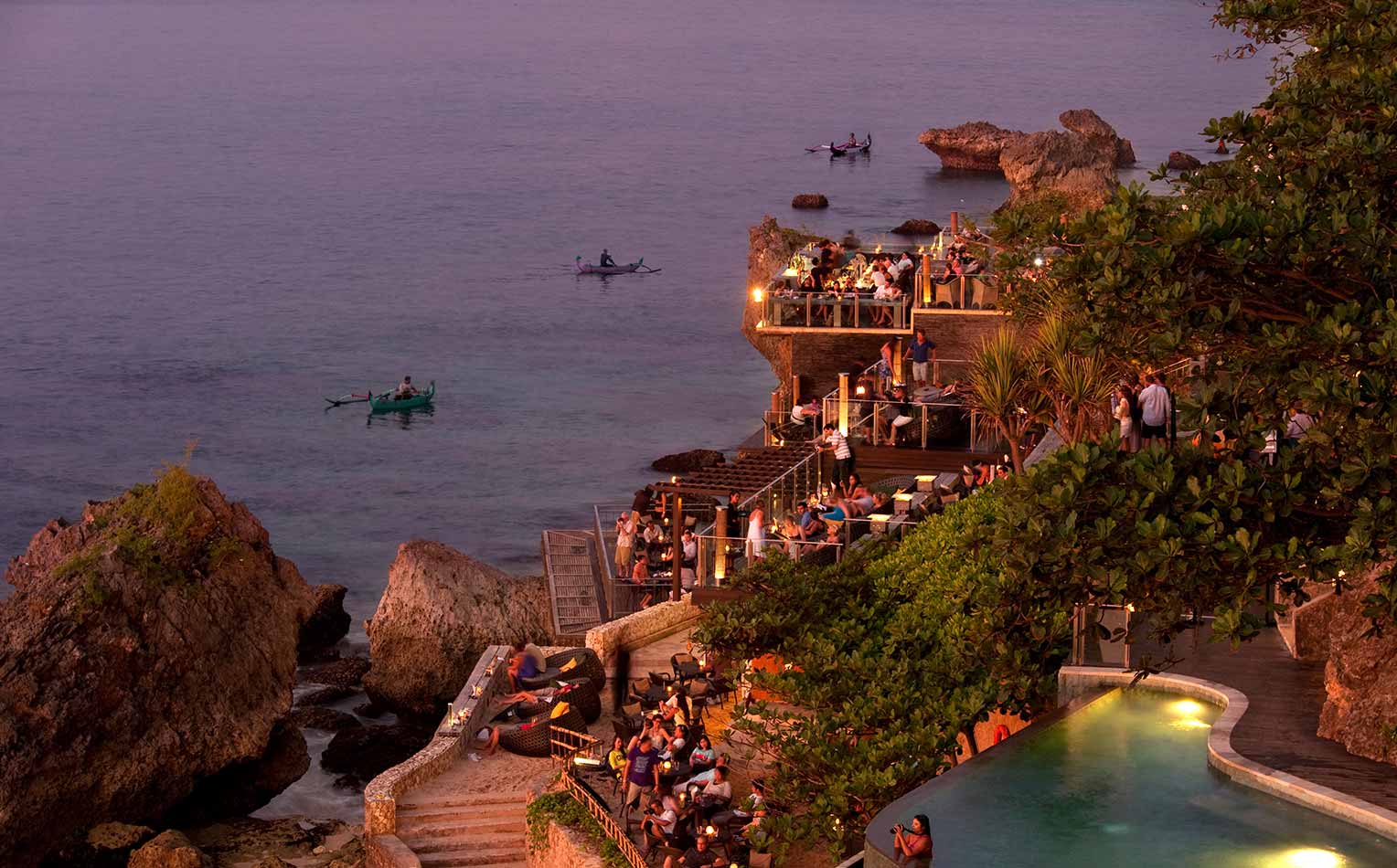 Rock Bar Bali ���¢�¯�¿�½�¯�¿�½ Ayana Resort and Spa Surga Dunia Bisa Dinikmati di Restoran Dengan View Alam Bali Ini