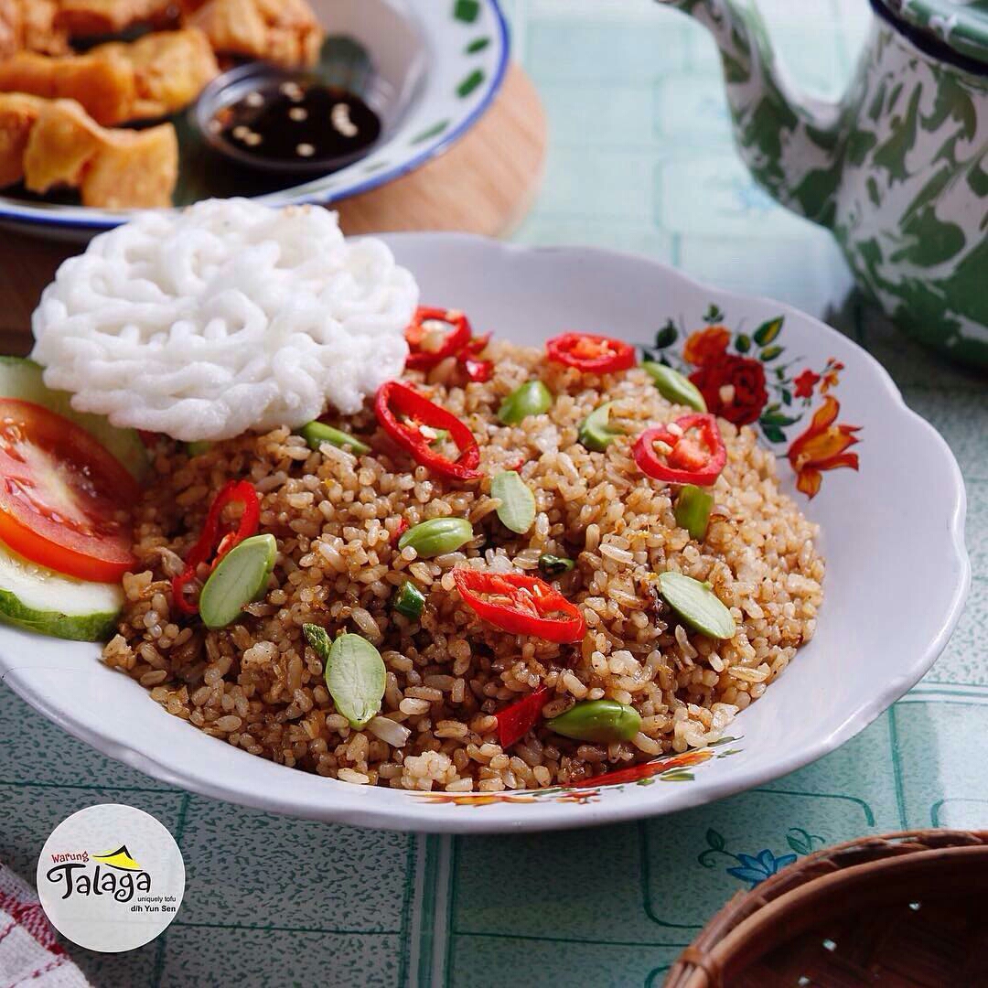 Warung Talaga Nasi Goreng Di Bandung Ini Top Abis Lho