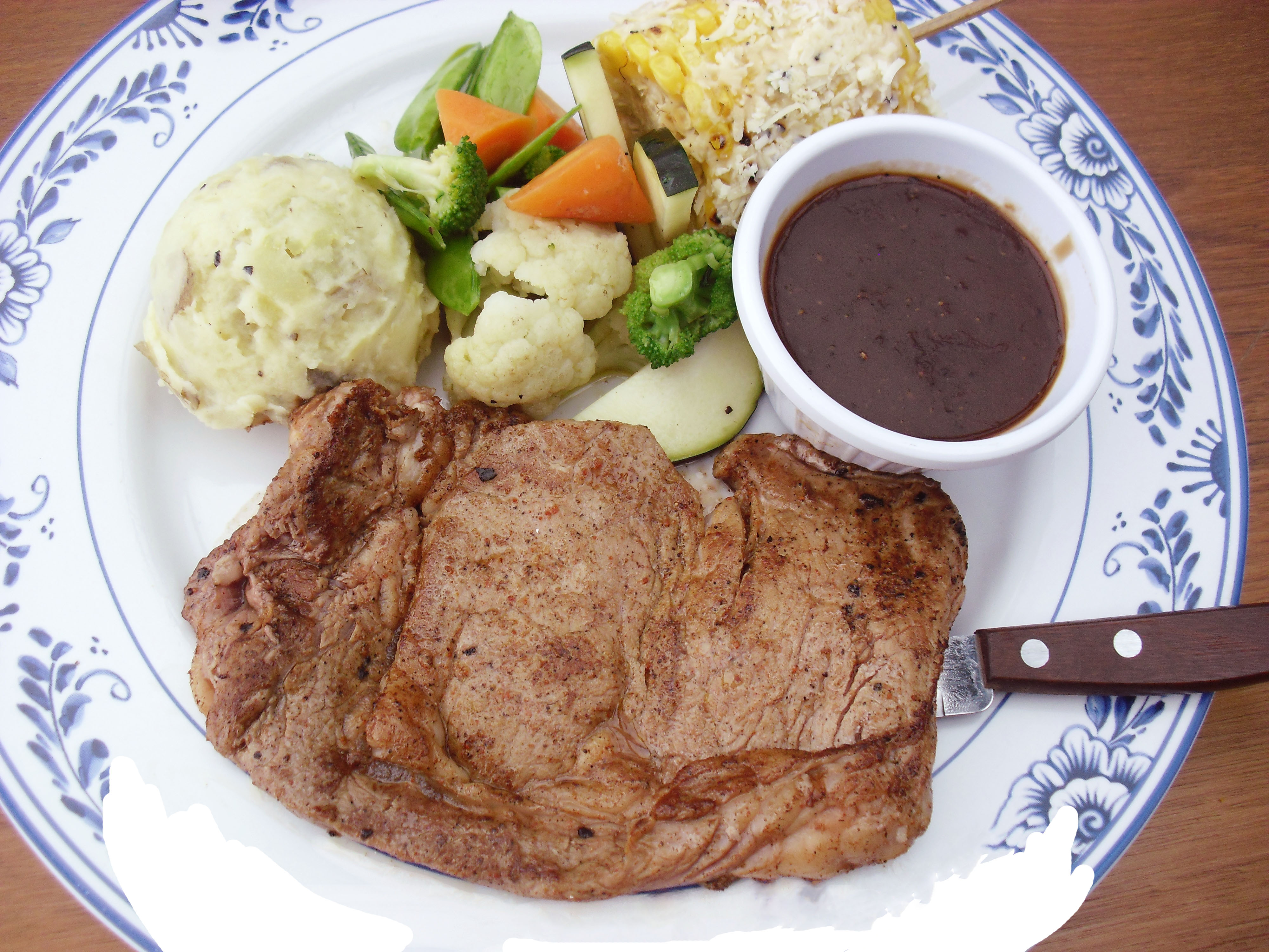 Puncak Pass Restoran Spot Barbecue-an Sambil Menikmati Sejuknya Alam Puncak