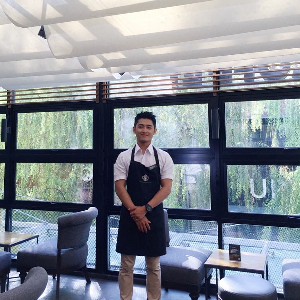 Tampang 5 Barista Keren yang Bikin Kopimu Jadi Lebih Manis