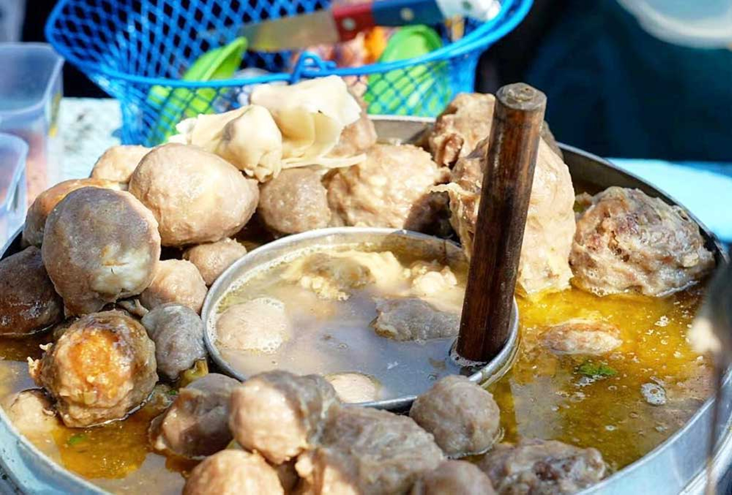 5 Bakso Isian Nyentrik yang  Lagi  Hits  di  Surabaya 