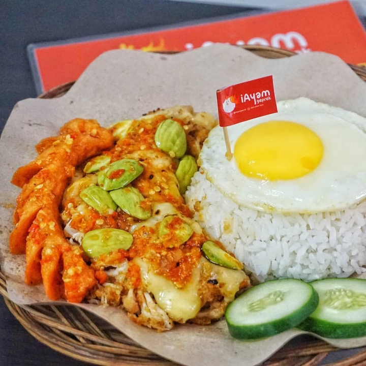 5 Ayam Geprek Unik Di Kelapa Gading Dengan Sambal Paling Gahar