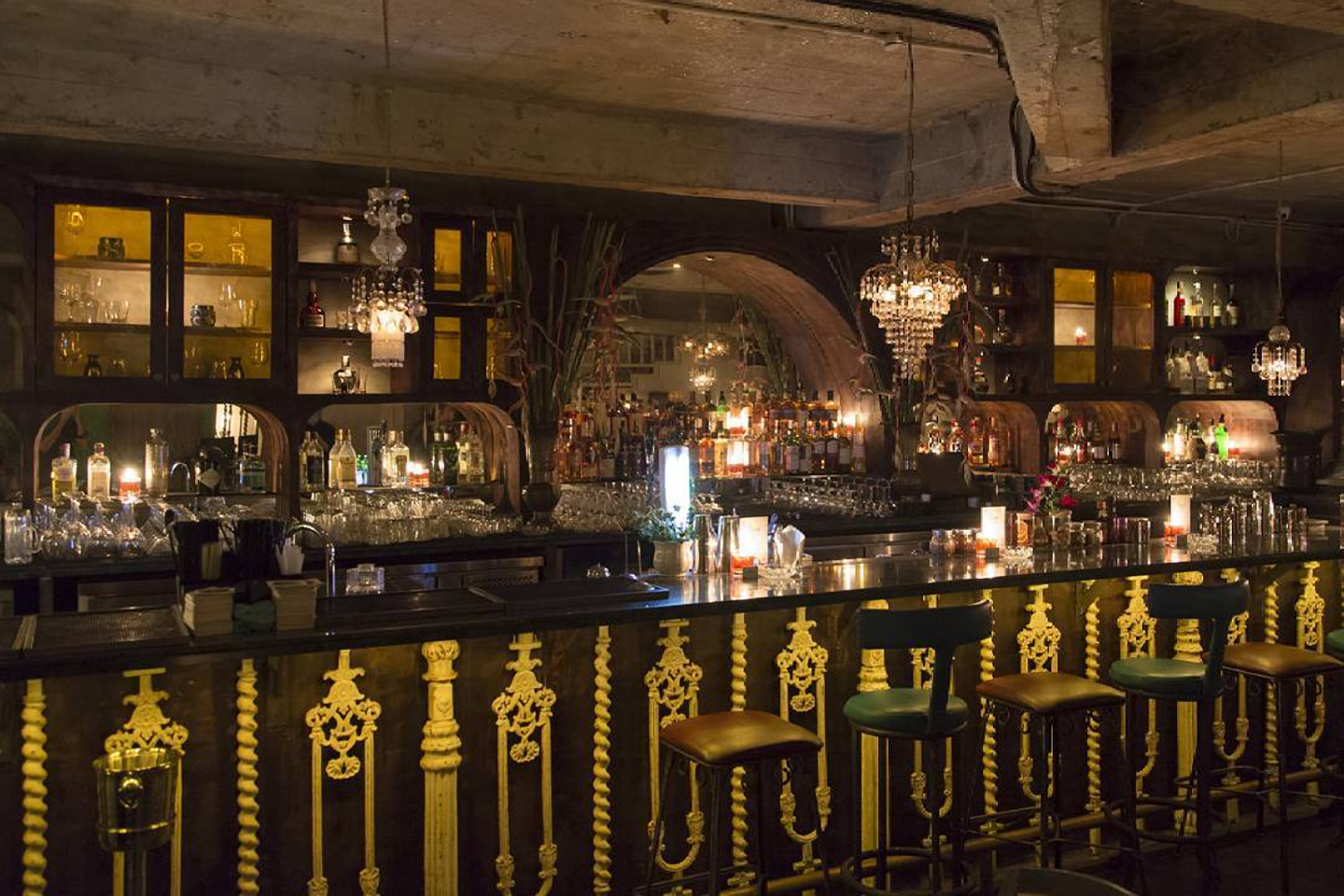 7 Speakeasy Bar di Jakarta.