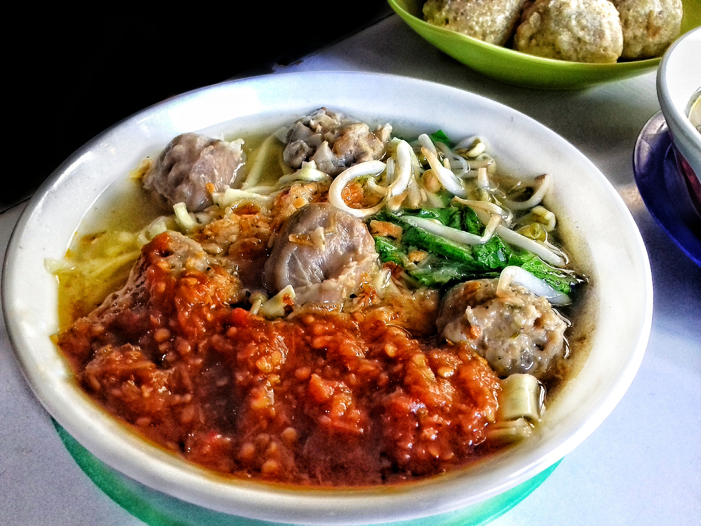 7 Tempat Mie Bakso Kaki Lima Super Enak Dan Legendaris