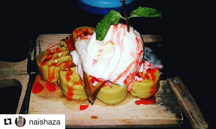 Tempat Makan Paling Enak Rekomendasi di Pamulang Tempat Makan Paling Enak Rekomendasi di Pamulang