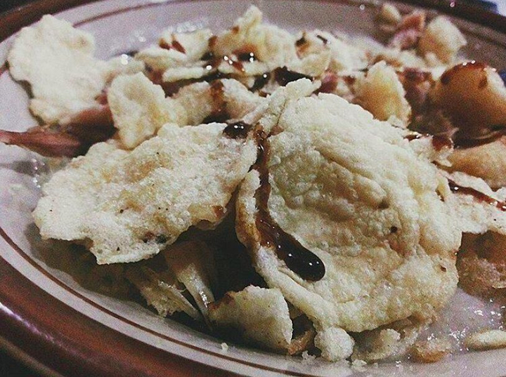 Bubur Cikini H.R. Suleman 9 Tempat Makan Legendaris yang Wajib Kamu Coba di Jakarta - adistyayusl