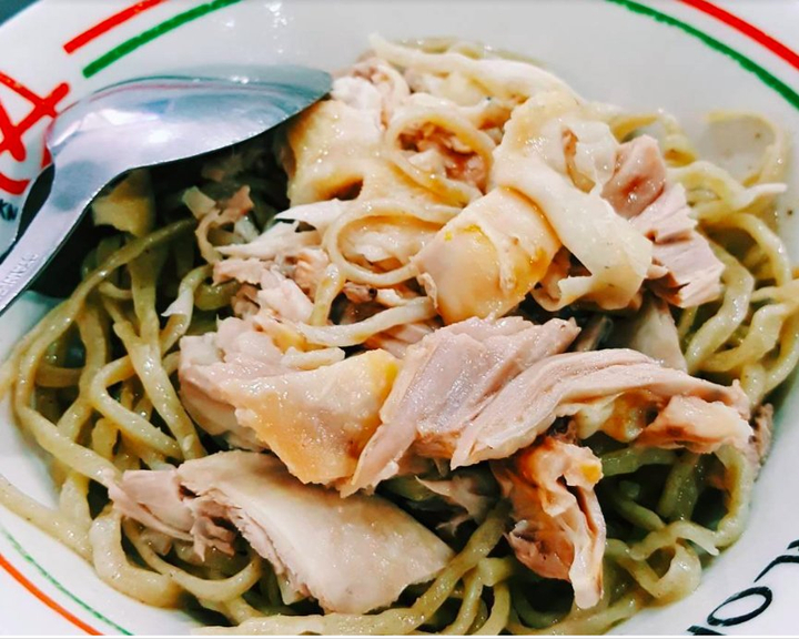 Bakmi Ayam Alok 9 Tempat Makan Legendaris yang Wajib Kamu Coba di Jakarta - ribkakristania
