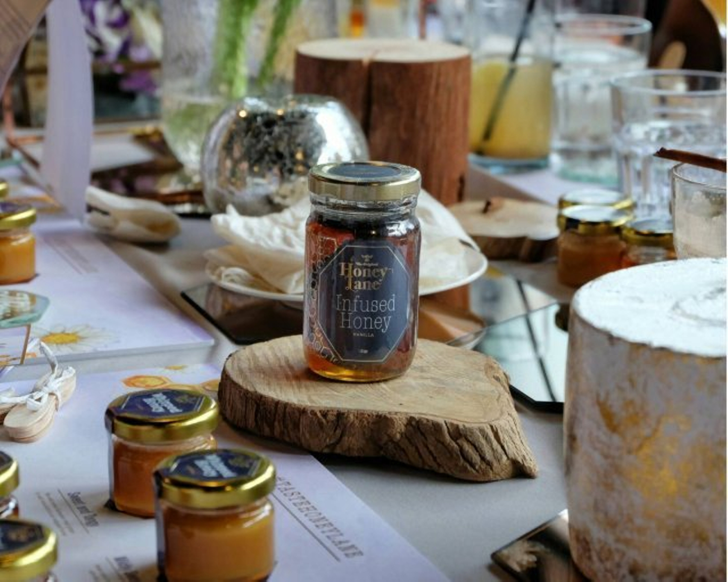 Mencicipi Madu Artisanal ala Honey Lane