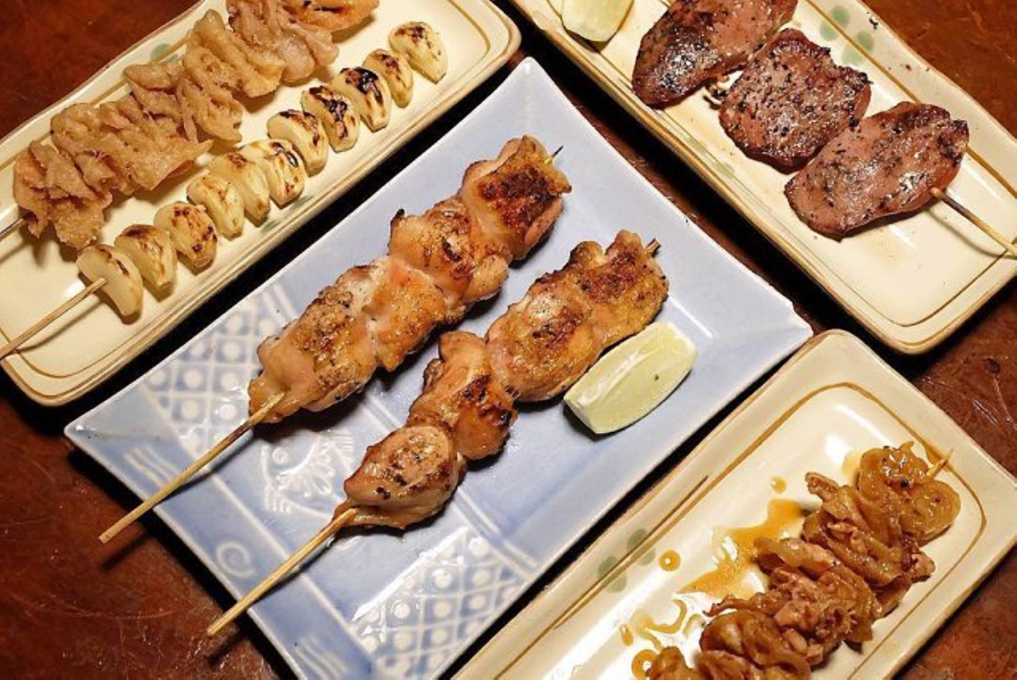 6 Jajanan  Pinggir  Jalan  Khas Jepang yang  Ada di Restoran 