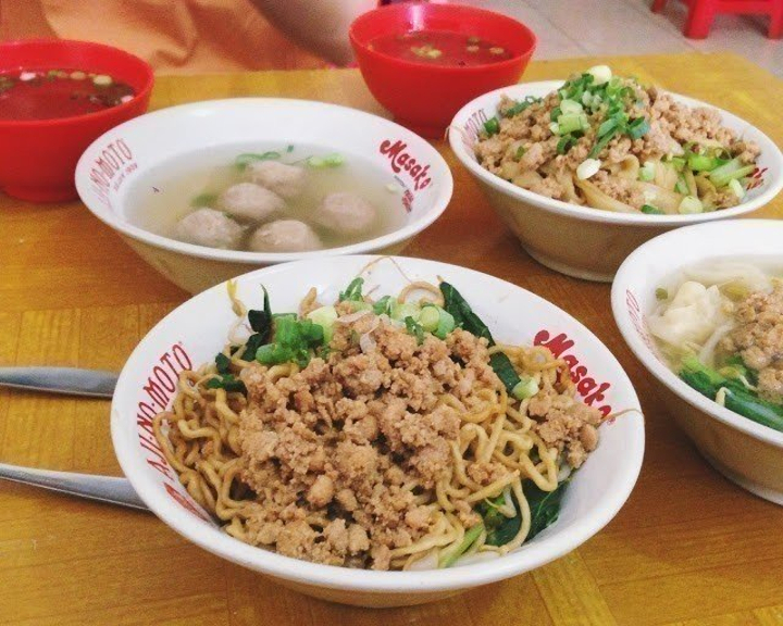 Mie Ayam Bangka Awat Bekasi Selatan