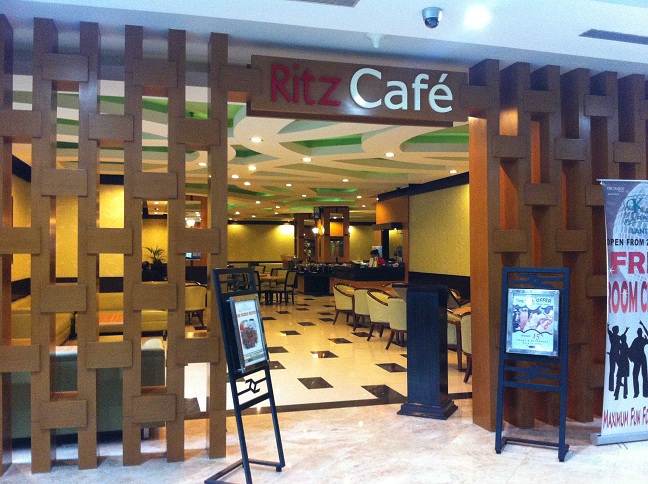 Ritz Cafe - Orchardz Hotel - Sawah Besar  Qraved