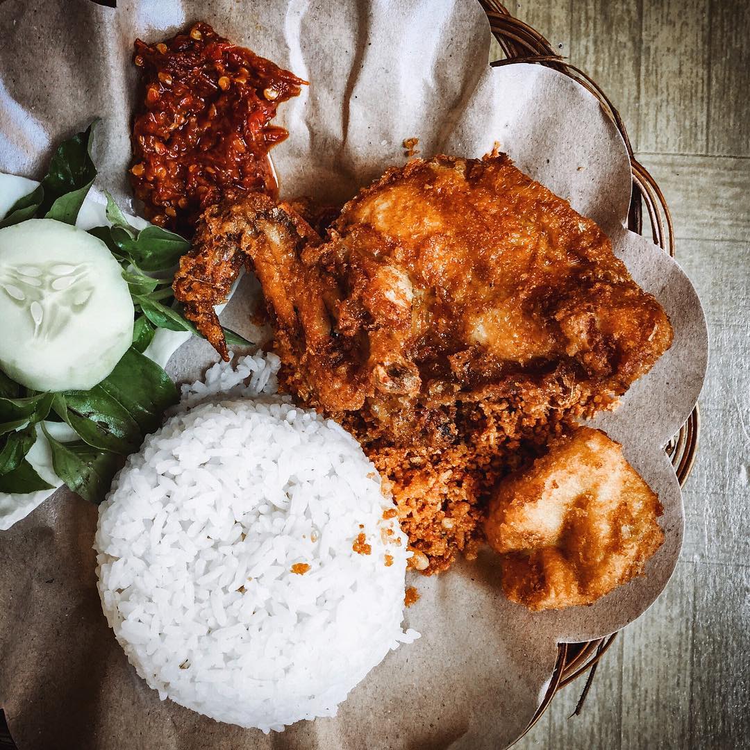 Bebek Goreng Kremes Monggo Kelapa Gading Bebek Goreng Kremes Monggo Kelapa Gading