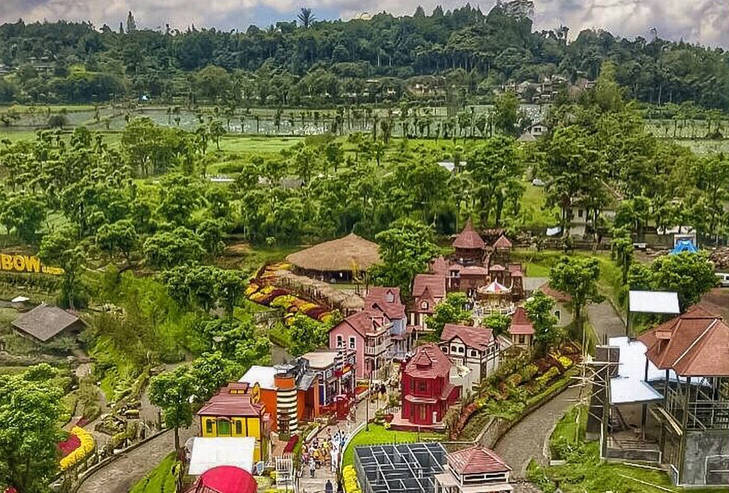 5 Tempat Piknik Buat Leha-leha Sambil Kulineran di Lembang