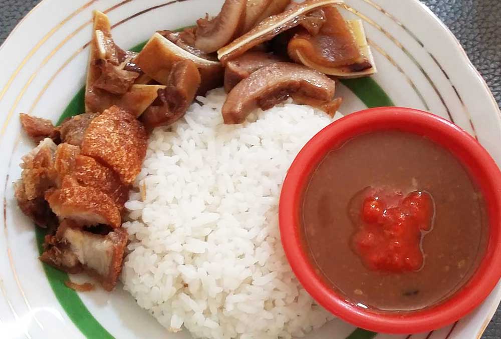 5 Kuliner Babi Panggang Buat yang Lagi Keliling Semarang