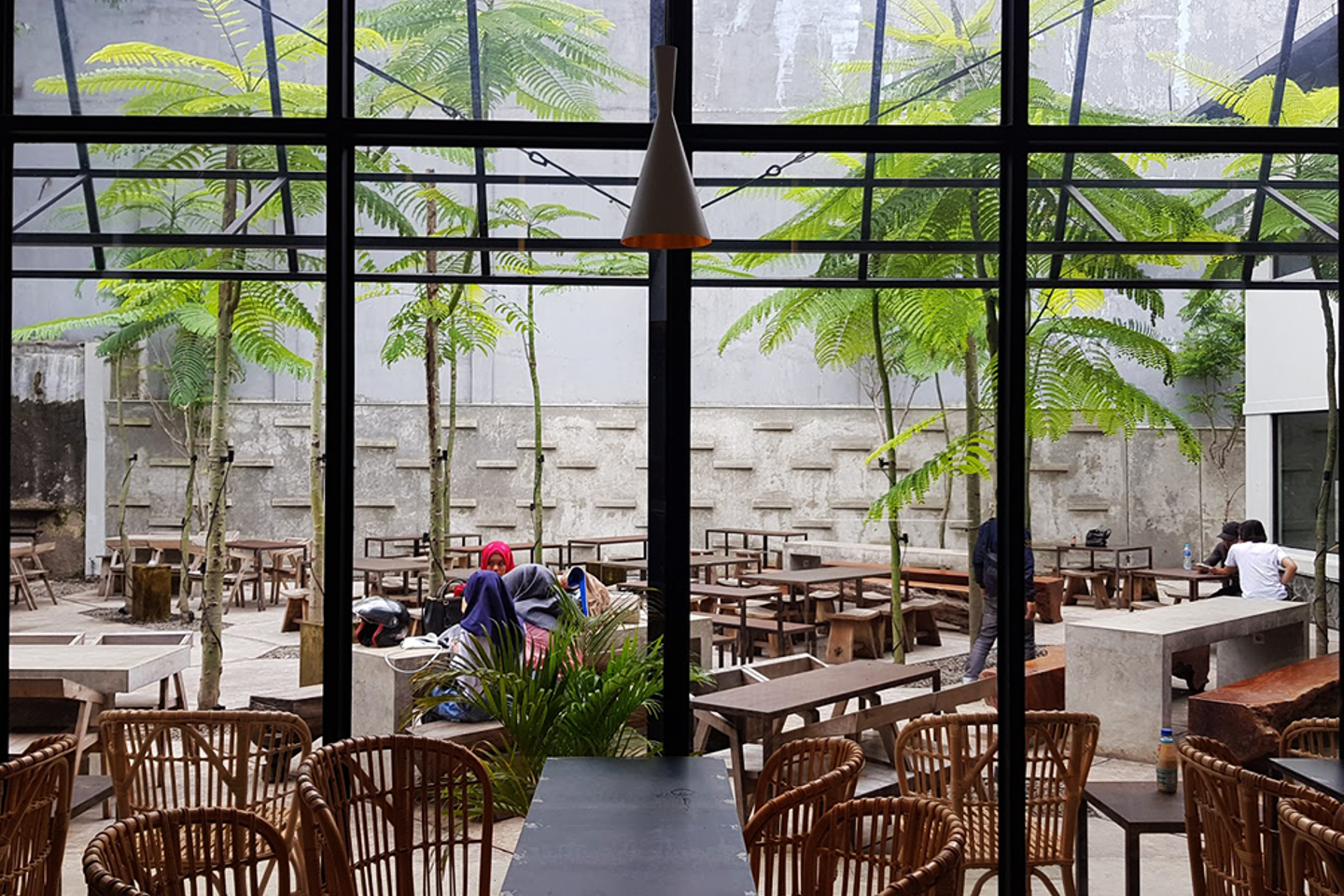 7 Coffee Shop di Bandung dengan Interior Unik