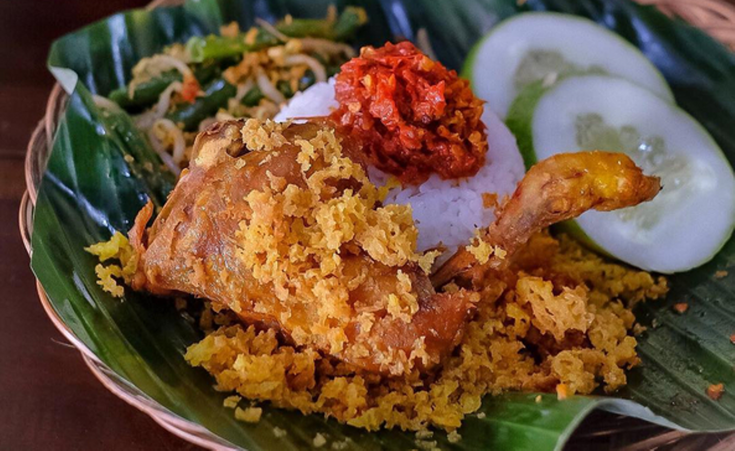 5 Ayam Goreng Kremes di Jakarta ini Kriuknya Juara 5 Ayam Goreng Kremes di Jakarta ini Kriuknya Juara