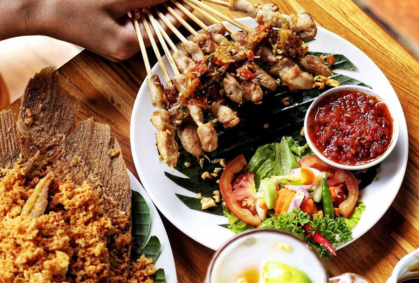 5 Restoran Khas Sunda Yang Bikin Kamu Kangen Berat Sama Bandung