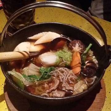 Sukiyaki for lunch🍜 #happytummy #todayslunch #happysunday #japanesefoods #sukiyaki #takigawa #takigawajakarta #takigawasetiabudi #jakartainfood #jakartafoodies #kulinerjkt #jktfoodhunter #jktkuliner #gwstarving #igdaily #foodies #instafood #instagramers #foodporn #foodgasm #lovemyday