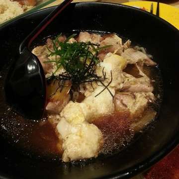 Tori tamgtoji ramen...🍲🍲🍲
Dinner just for 2...😚
#ramen #egg #chicken #japanesefood #japanese #culinary #delicious #yummy #dinner #nofilter #instafood #tagforlikes #sofull #sushitei