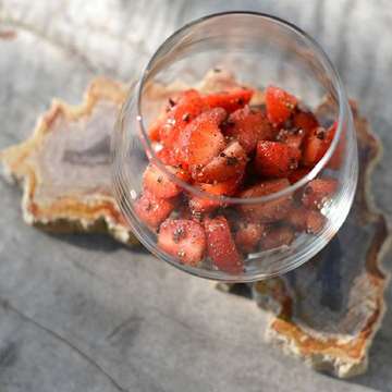 #aromatic #strawberry #lessolscalcaires #winebar #restaurant #pecatu #bali #travelbali #dinner #refresh