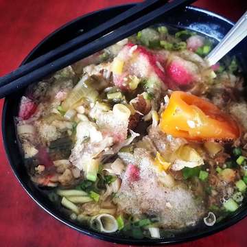 .
MIE SOP
---------------
Karena udah di Surabaya Timur sekalian makan mie sop di depot yuli...
Sorry @verazebua dan @meikepradita aku duluan ya😁😁😁
.
#miesop #depotyuli #kenjeran #kulinersurabaya #khasmedan #surabaya #segar #enak #yummy