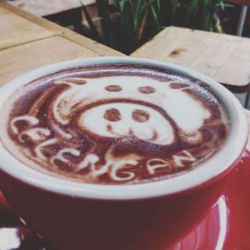 Thanks @kedaikopibara for the cute latte art.. #chocolate #celengan #celenganbdg #latteart #kedaikopibara #pork #infokulinerbandung