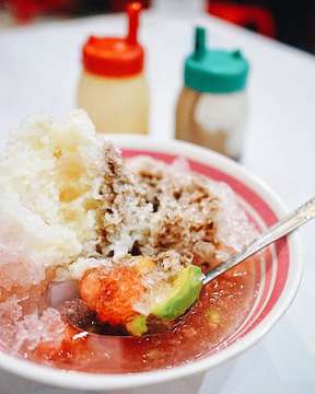 Diet Buah 🍉🍈🍒
.
Es Pudding Buah Koh Herry.
.
#GWalk #EsBuahKohHerry #Surabaya #dessert #indonesia