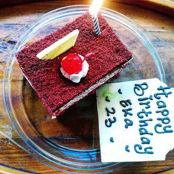 Red Velvet. 🍰🍰🍰 @its_mycake  Recommended. Enak murah meriah deket dari rumah.
#cake #birthdaycake #cakes #redvelvet #redvelvetcake #redvelvetcakes #redvelvetcakeicecream #redvelveticecreamcake #cakebirthday #birthday #ulangtahun #kueulangtahun #instafood #foodie #foodgasm #food #foodporn #foodstagram #foodpics #delish #delicious