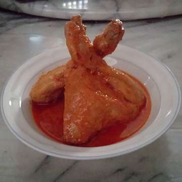 1 of d best Gulai Ayam in town

Sehari hanya jual 4 ekor Gulai Ayam saja... Mulai jualan pukul 12:00 Wib an n' da tutup lapak pukul 14:00 Wib an... Jualan d pinggir jalan

#Medan #Indonesia #KulinerMedan #MedanCulinary #IndonesianCuisine #PadangneseCuisine #LontongTerenakDiDunia #GulaiAyam #ChickenCurry #Ayam #Chicken #nomnom #yummy #delicious #instafood #foodstagram #foodporn #onstacurry #currystagram #curryporn #OneOfTheBestInTown #UenakTenan #VeryRecommended #MustTryMedan #PinggirJalan