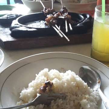 Pondok Sate Tegal Ibu Erna - photo 0