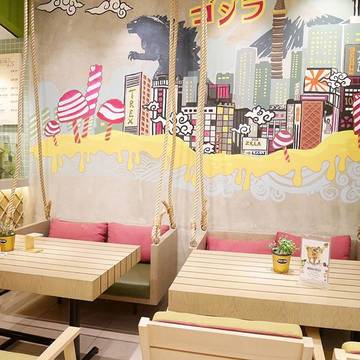 Gojira Ice Cream Bar - photo 11