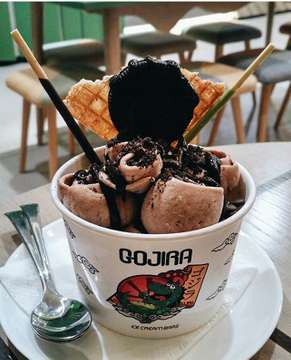 Gojira Ice Cream Bar - photo 4