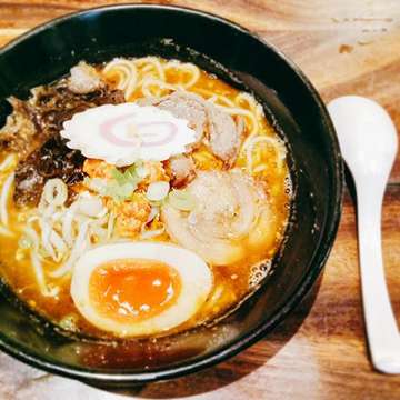 My husband starving this ramen..
Brunch with indonesian noodle 
Dinner with Japanese noodle 
What's wrong with my menu today.. 😂😂😂 #ramen #ramennoodle #japanesefood #japan #food #foodgasm #foodporn #foodie #foodgram #shinmen #noodle #noodles #misosoup #jakarta #makanterus #makanenak
