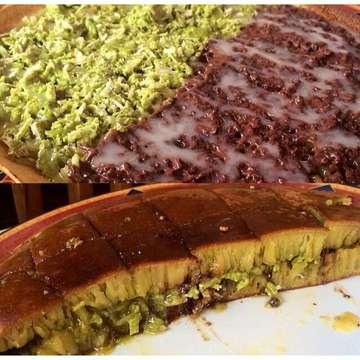 Martabak Ovomaltine + Kitkat Green tea👌😋 Salah satu best seller dari Martabak Gen '90 Pamulang! Yuk di order martabak nya 😄