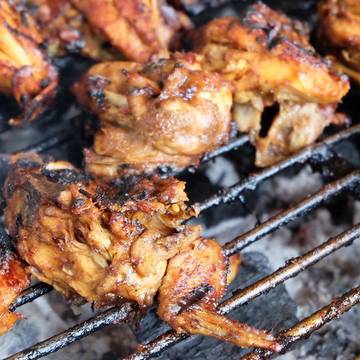 My undying love goes to Ayam Bakar Ganthari.
#food #streetfood #foodporn #instafood #foodstagram #chicken #instagood #instadaily