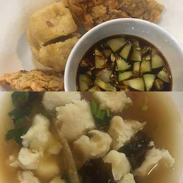 Palembang food.. tekwan and pekmpek..
.
..
...
#yummy #instafood#ig #igfood #foodporn #foodgasm #foodlover #foodblogger #like4like #tekwan #sarisanjaya #pekmpek