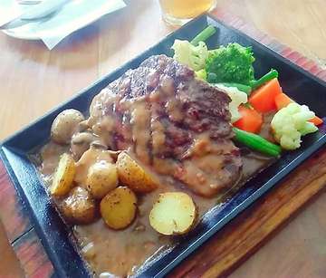Lunchie + dinner.... #grandma steak #steak #fotosebelummakan #culinary #hangout @stevanmeatshop