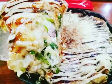 Okonomiyaki 
#shuqinculinary #okonomiyaki #kulinerjakarta #akanetokyocuisine #kuliner #nomnomnom #foodphotography #foodblogger #foodvscoam #foodie #foodporn #japanesefood