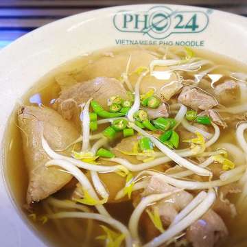 Pho Tai Chin 🍜 @pho.noodlesoup #dailypho
