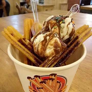 Ms. D'Churros - photo 2