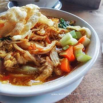 Rupa-rupa kuliner ala betawi di utara Jakarta... #Foodtography 
#Foodporn 
#Lunch
#Mystoryhariini 
#Xiaominote2 
#Betawifood