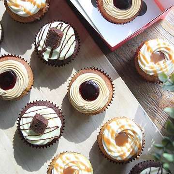 Twelve Cupcakes - photo 6
