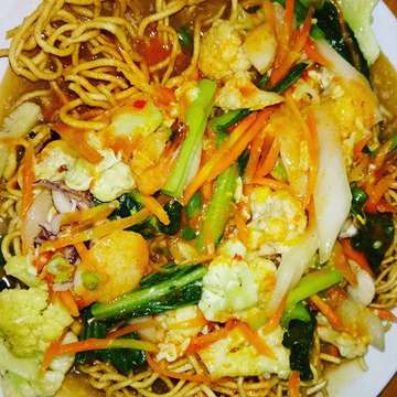 BUKBER nya di matahari chinese food.. #setiabudi #kuningan #jakartaselatan
#ifumieseafood 
#menuka @shinapurple24