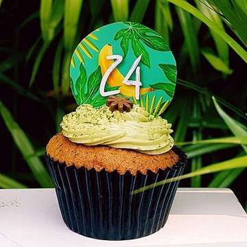Twelve Cupcakes - photo 4