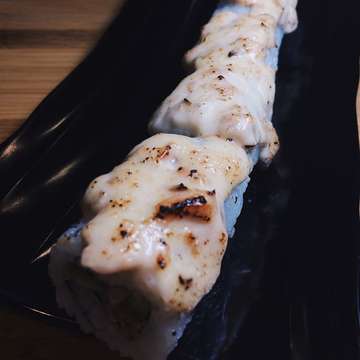 Hallo sushi lovers! Maaf untuk beberapa hari kemarin admin off upload foto2 sushi yg pastinya bkin kamu semua ngiler 😉😘 buat kalian gimana nih puasanya berjalan lancar kan? Mudah2an lancar jaya yahh guys! Jangan lupa mampir ke Grab Sushi Express yah ;) Good night sushi lovers 😘🍣
.
.
.
#sushimurah #sushilovers #sushi #foodporn #jajananbandung #foodbandung #istanaplaza